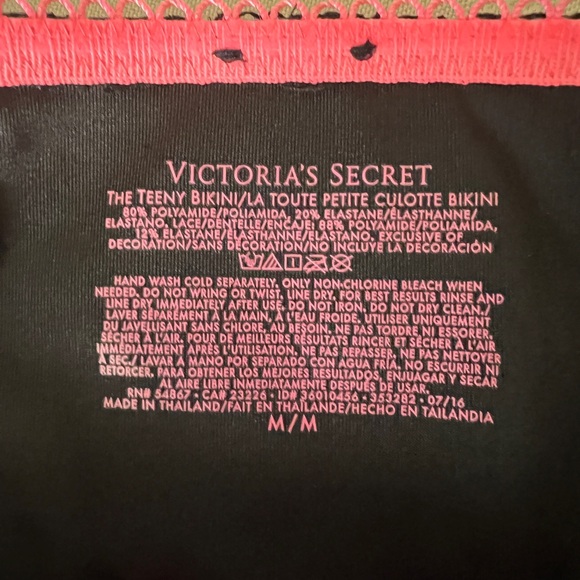 Victoria's Secret Lace & Daisy print Side Tie bikini bottom in Medium - NWT - Picture 8 of 11